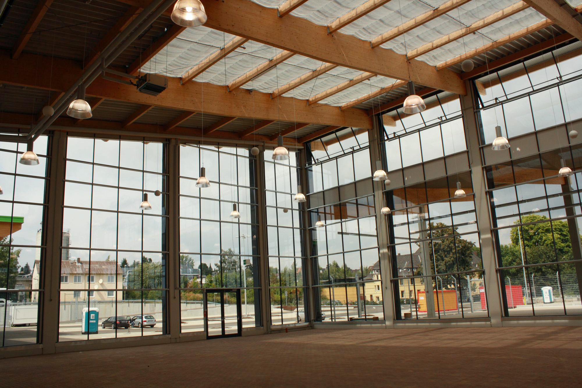 Beispiel: Industrie- und Gewerbehallen